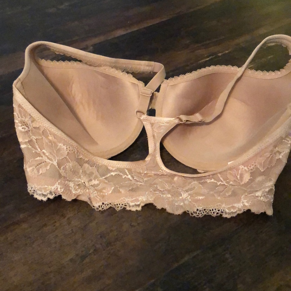 Victoria Secret Razorback Bra! - Picture 2 of 3